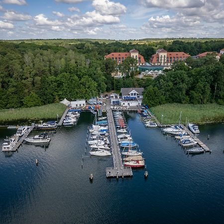 Precise Resort Bad Saarow Bagian luar foto Aerial view of the marina