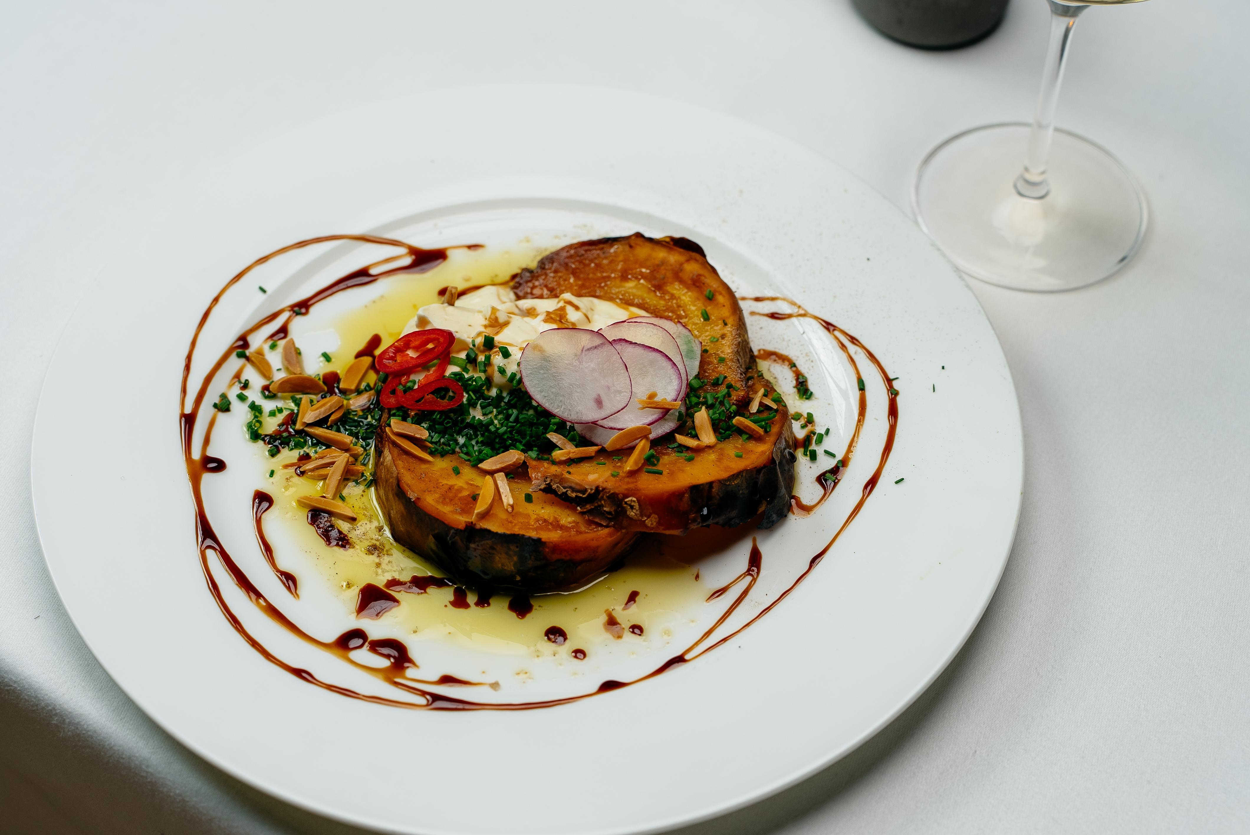 Precise Resort Bad Saarow Bagian luar foto Aubergine with goat's cheese