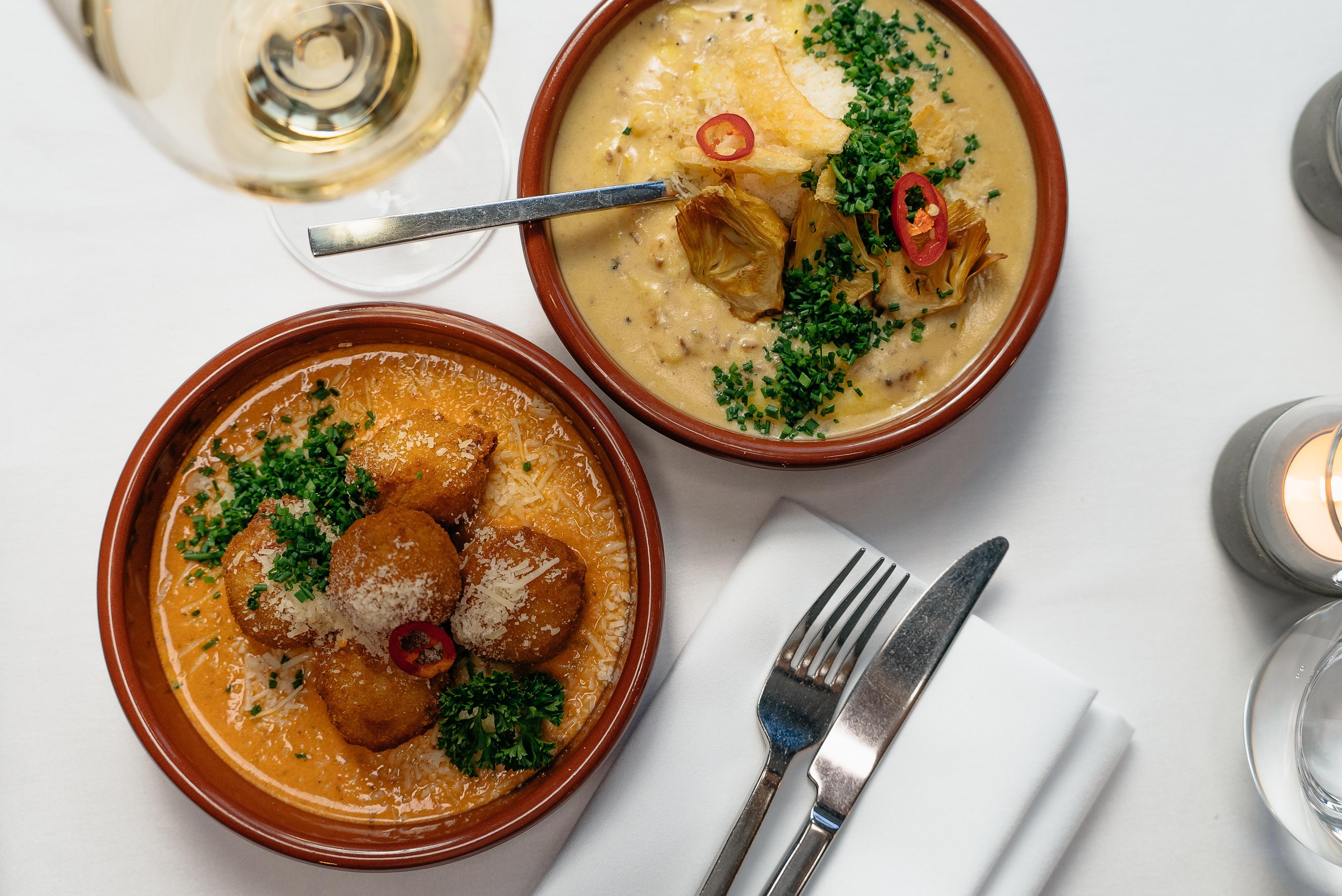 Precise Resort Bad Saarow Bagian luar foto Two tapas dishes