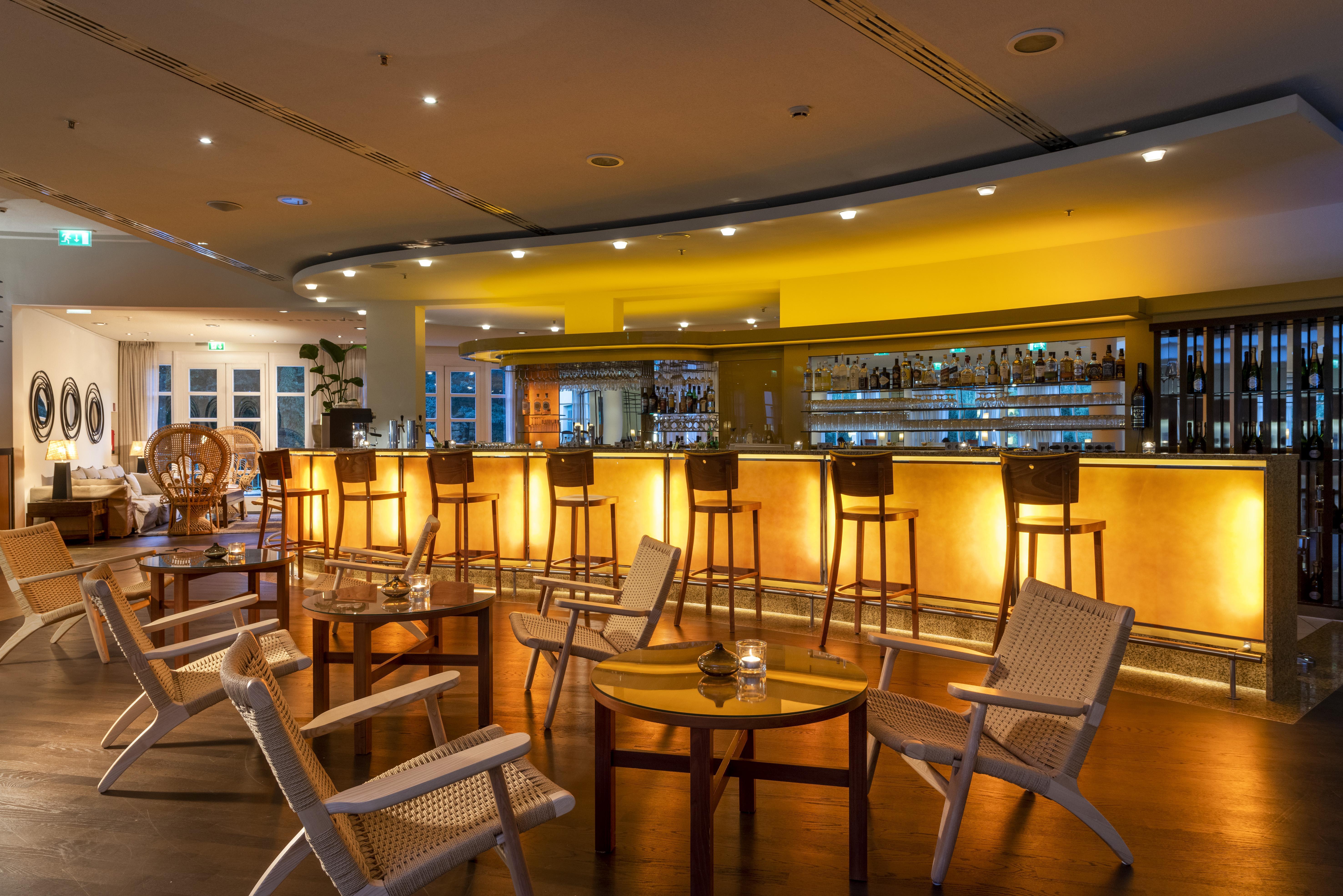Precise Resort Bad Saarow Bagian luar foto The bar at the hotel