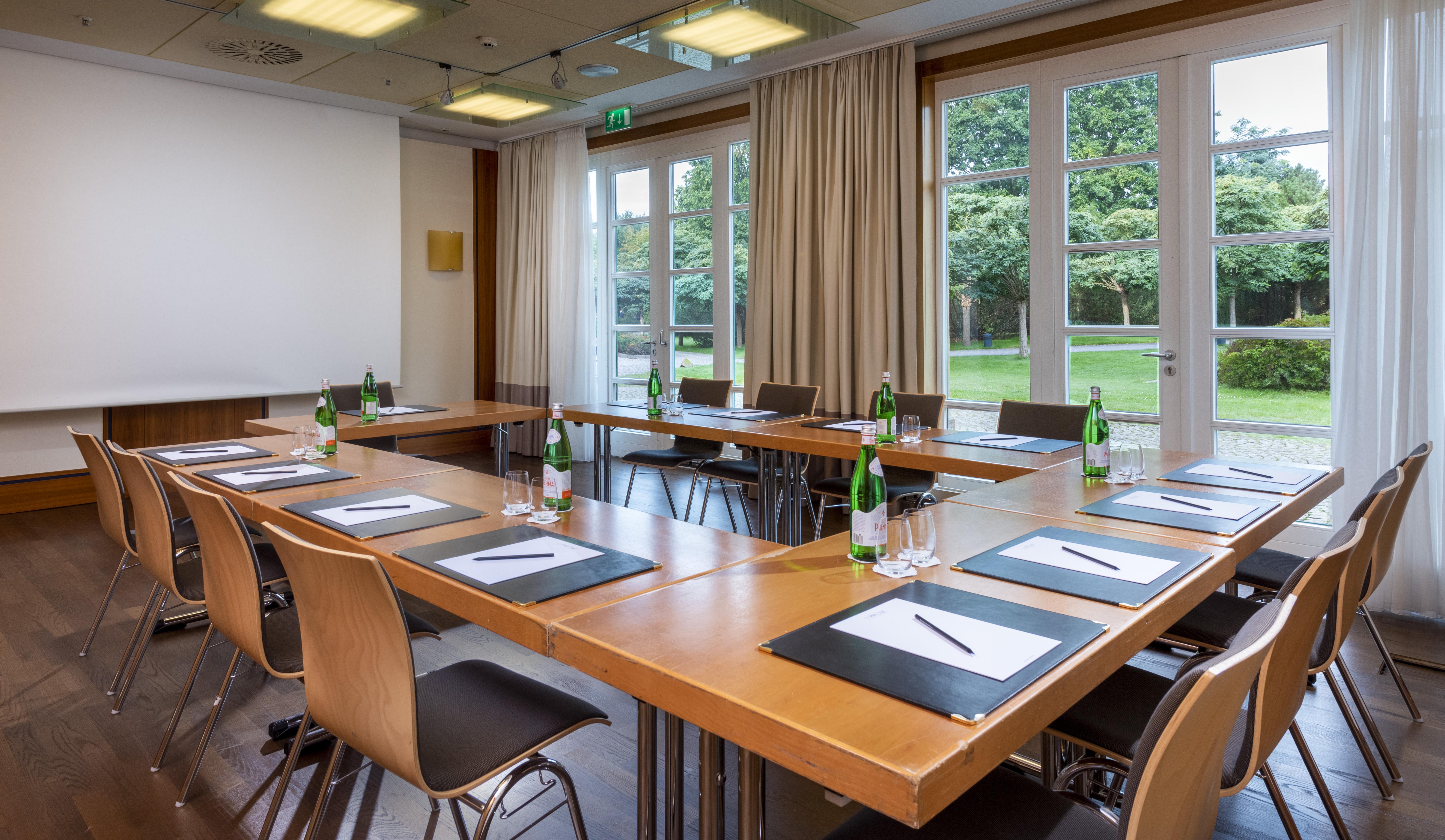 Precise Resort Bad Saarow Bagian luar foto Meeting room