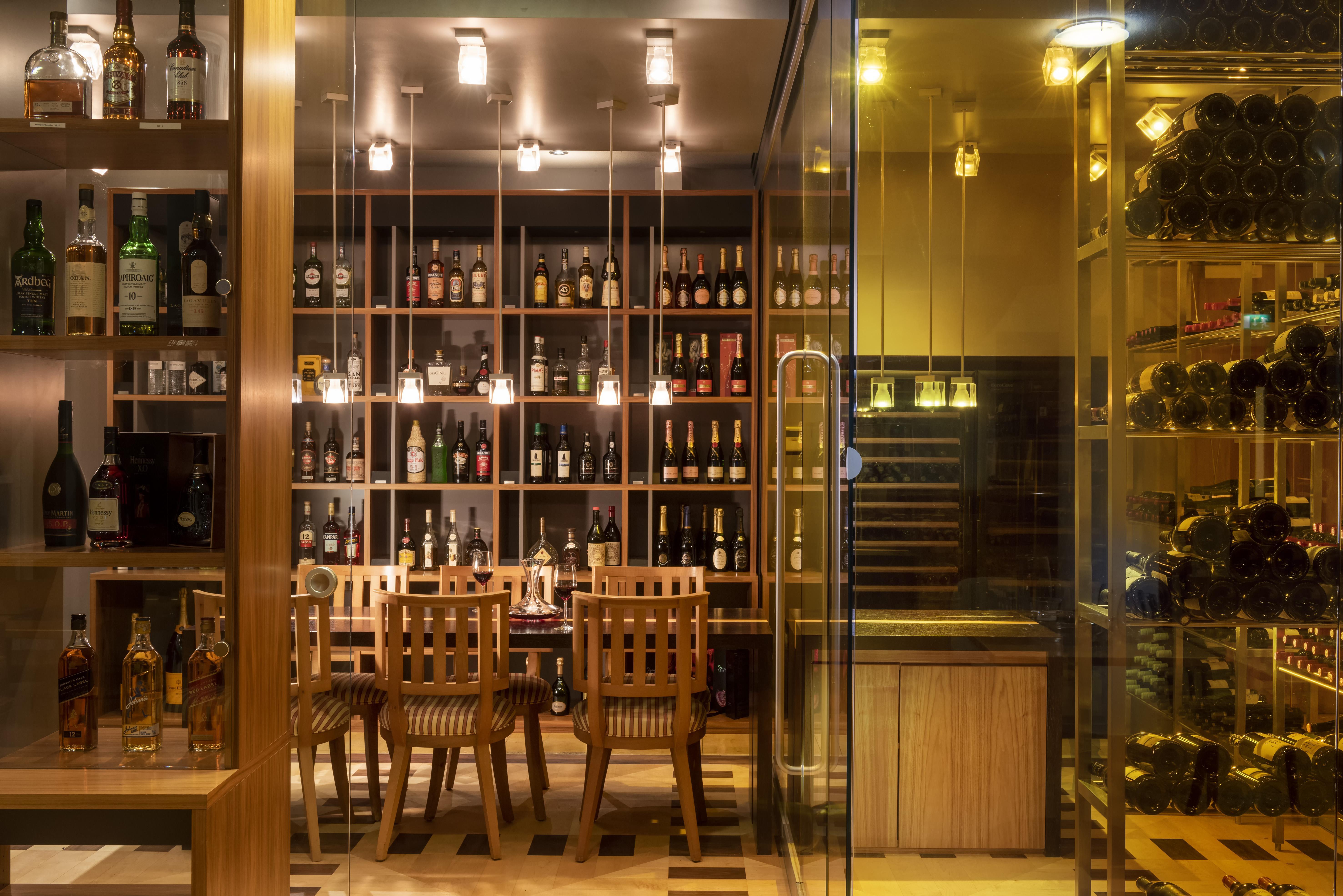 Precise Resort Bad Saarow Bagian luar foto Wine cellar